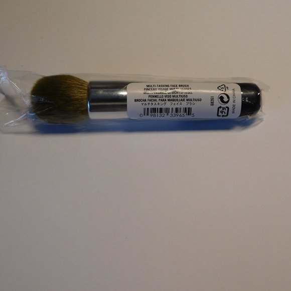 New With Tags -- NWT Bare Minerals Multi-Tasking Face Brush - Picture 3 of 4